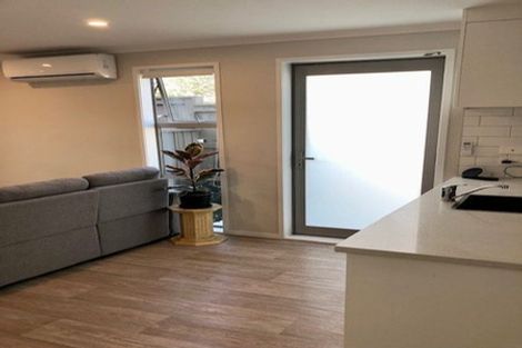 Photo of property in 1a Pavola Grove, Glenfield, Auckland, 0629