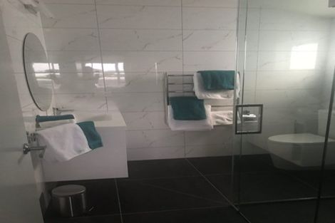 Photo of property in 748 Whangaparaoa Road, Manly, Whangaparaoa, 0930