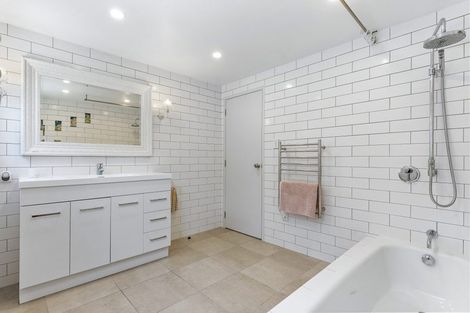 Photo of property in 33b Michaels Avenue, Ellerslie, Auckland, 1051
