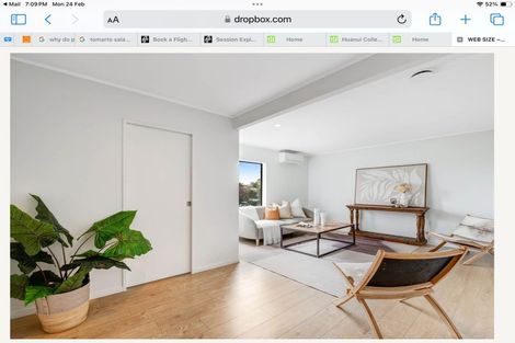 Photo of property in 1/1 Tern Place, Unsworth Heights, Auckland, 0632