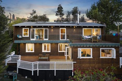 Photo of property in 264 Glengarry Road, Glen Eden, Auckland, 0602