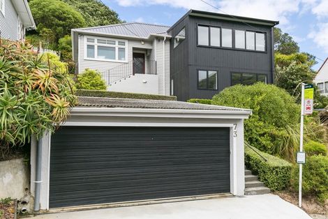 Photo of property in 73 Hungerford Road, Houghton Bay, Wellington, 6023