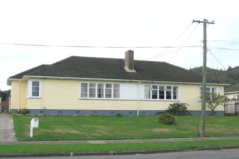 Photo of property in 18 Pringle Street, Taita, Lower Hutt, 5011