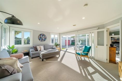 Photo of property in 25 Henry Street, Ebdentown, Upper Hutt, 5018