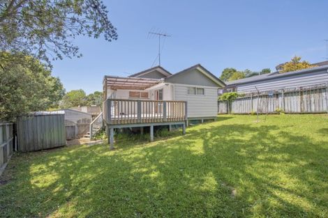 Photo of property in 3 Theban Place, Totara Vale, Auckland, 0629