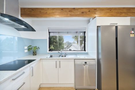 Photo of property in 50 Rhinevale Close, Henderson, Auckland, 0612