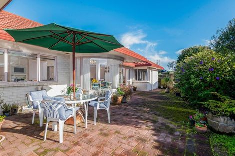 Photo of property in 15 Windsong Court, Northpark, Auckland, 2013