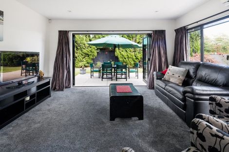 Photo of property in 2 Woburn Court, Rototuna North, Hamilton, 3210