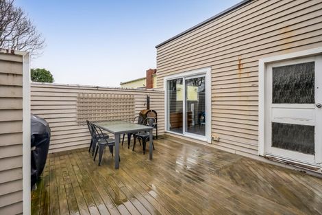 Photo of property in 1/6 Cornwall Street, Brooklands, New Plymouth, 4310