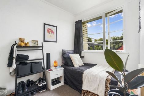 Photo of property in 302 Cambridge Road, Hillcrest, Hamilton, 3216