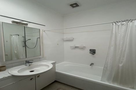 Photo of property in 1/10 Hobson Crescent, Thorndon, Wellington, 6011