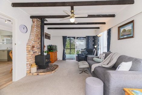 Photo of property in 7 Hetherington Road, Ranui, Auckland, 0612