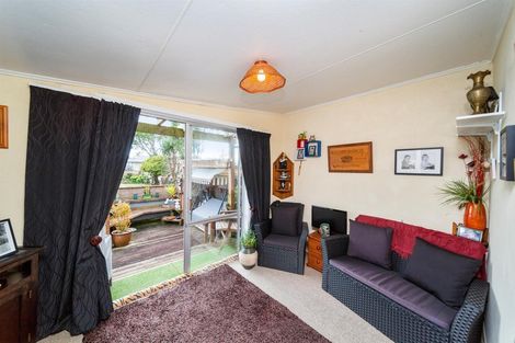 Photo of property in 288 South Road, Hawera, 4610