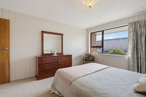 Photo of property in 19a Sheraton Place, Redwood, Christchurch, 8051