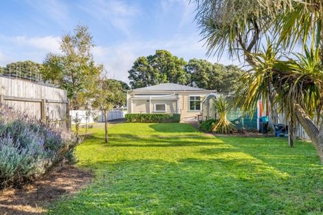 Photo of property in 8 Pitt Street, Moera, Lower Hutt, 5010