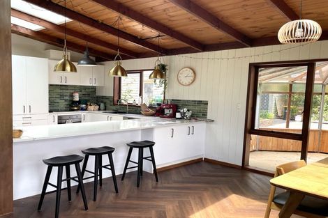 Photo of property in 7 Hillcroft Road, Horokiwi, Wellington, 5016