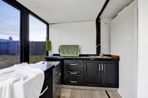 Photo of property in 19 Pembroke Street, Patea, 4520