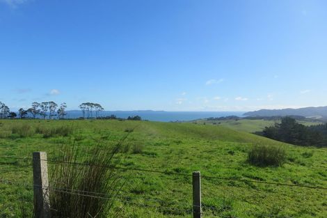 Photo of property in 2 Cable Bay Block Road, Cable Bay, 0420