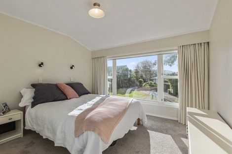 Photo of property in 14 Kairimu Street, Stokes Valley, Lower Hutt, 5019