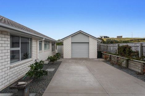 Photo of property in 12 Acacia Avenue, Coastlands, Whakatane, 3120