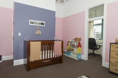 Photo of property in 11 Albert Street, Dannevirke, 4930
