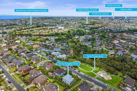 Photo of property in 31 Harrowglen Drive, Northcross, Auckland, 0632