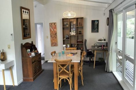 Photo of property in 38 Larchmont Grove, Totara Park, Upper Hutt, 5018