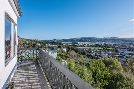 Photo of property in 57 Kinghorne Street, Strathmore Park, Wellington, 6022