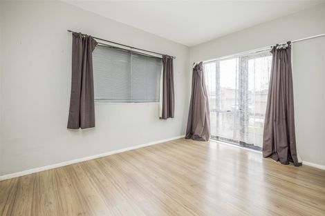 Photo of property in 2/167 Whitney Street, Blockhouse Bay, Auckland, 0600