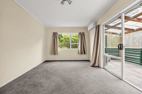 Photo of property in 10 Mackwood Place, Birkdale, Auckland, 0626