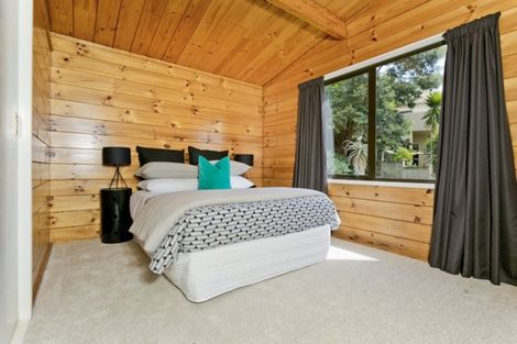 Photo of property in 24 Penguin Drive, Murrays Bay, Auckland, 0630