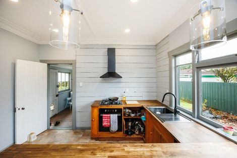 Photo of property in 99a Church Street, West End, Palmerston North, 4412