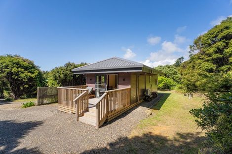 Photo of property in 1220f Te Rerenga Kuaotunu Road, Kuaotunu West, Whitianga, 3592