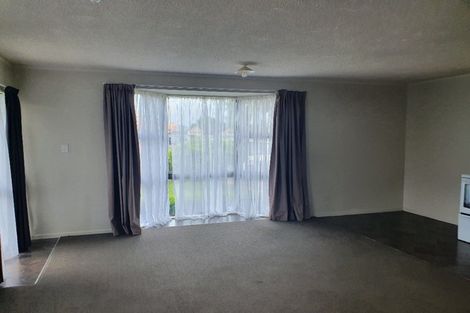 Photo of property in 8 Hukanui Road, Fairfield, Hamilton, 3214