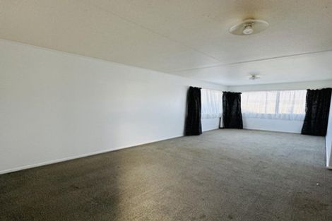 Photo of property in 42 Acacia Street, Kelvin Grove, Palmerston North, 4414
