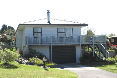 Photo of property in 18 Shera Street, Acacia Bay, Taupo, 3330