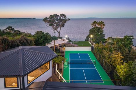 Photo of property in 72 Cliff Road, Torbay, Auckland, 0630