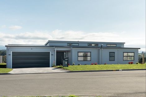 Photo of property in 11 Goldstone Place, Omokoroa, 3114