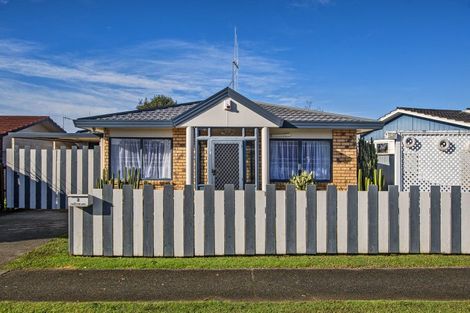 Photo of property in 2 Wanaka Street, Tikipunga, Whangarei, 0112