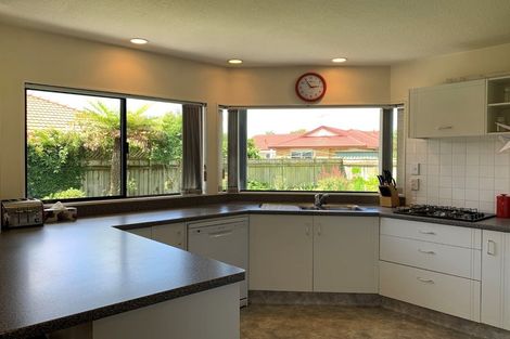 Photo of property in 4 Regent Way, Taradale, Napier, 4112