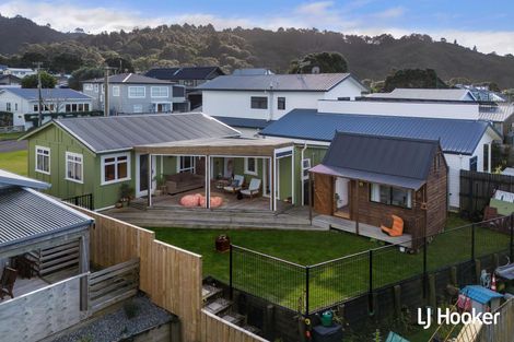 Photo of property in 12 Marine Avenue, Waihi Beach, 3611