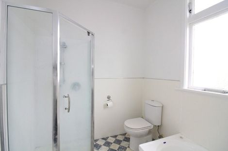 Photo of property in 34 Birdwood Road, Waterloo, Lower Hutt, 5011