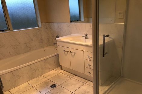 Photo of property in 26 Craigavon Drive, East Tamaki, Auckland, 2013