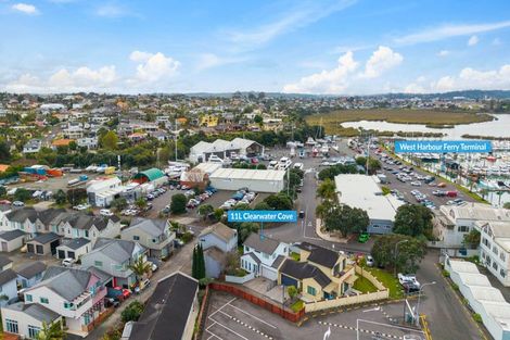 Photo of property in 11l Clearwater Cove, West Harbour, Auckland, 0618