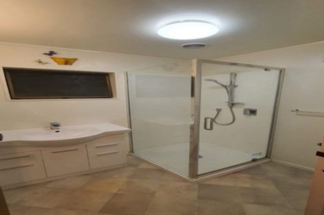 Photo of property in 2/20 Roulston Street, Pukekohe, 2120