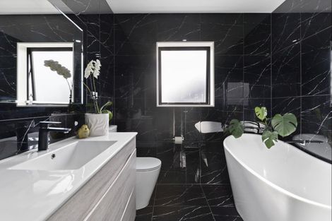 Photo of property in 1 Sai Ridge Close, Pukekohe, 2120