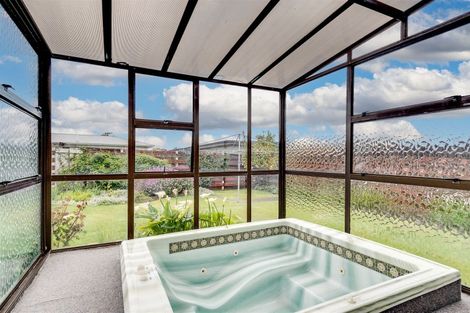 Photo of property in 14 Rochester Street, Tamatea, Napier, 4112