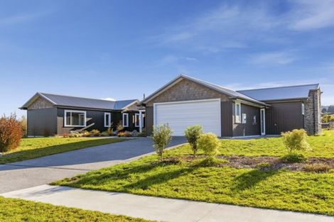 Photo of property in 56 Oakdale Drive, Kinloch, Taupo, 3377
