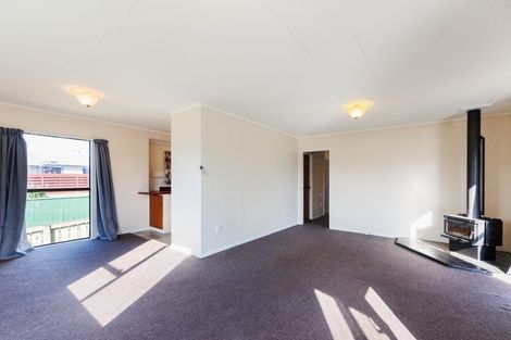 Photo of property in 4a Peter Hall Drive, Kelvin Grove, Palmerston North, 4414