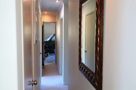 Photo of property in 136 Stratford Drive, Cable Bay, 0420